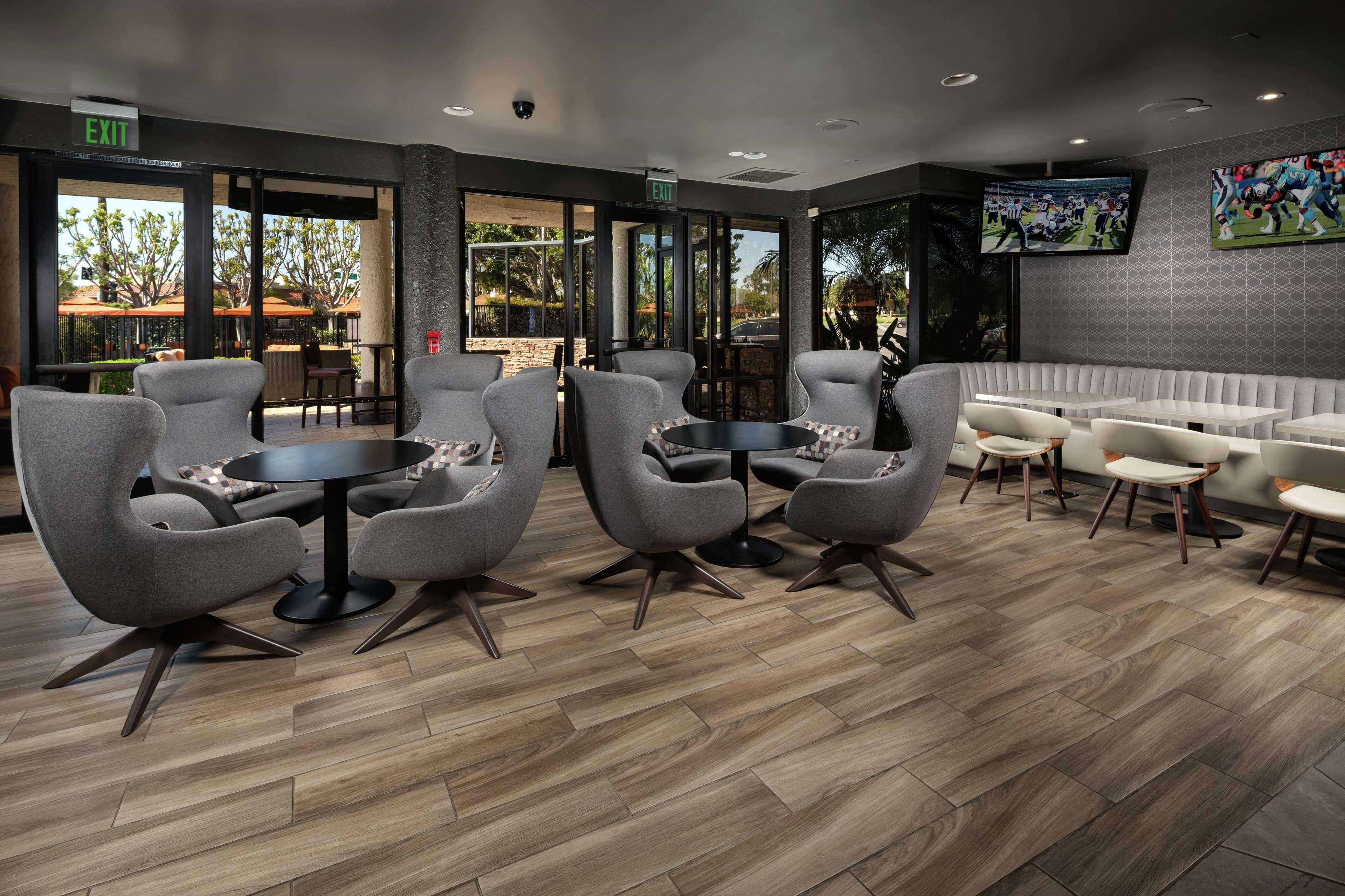 Hotel Doubletree By Hilton Carson Exterior foto