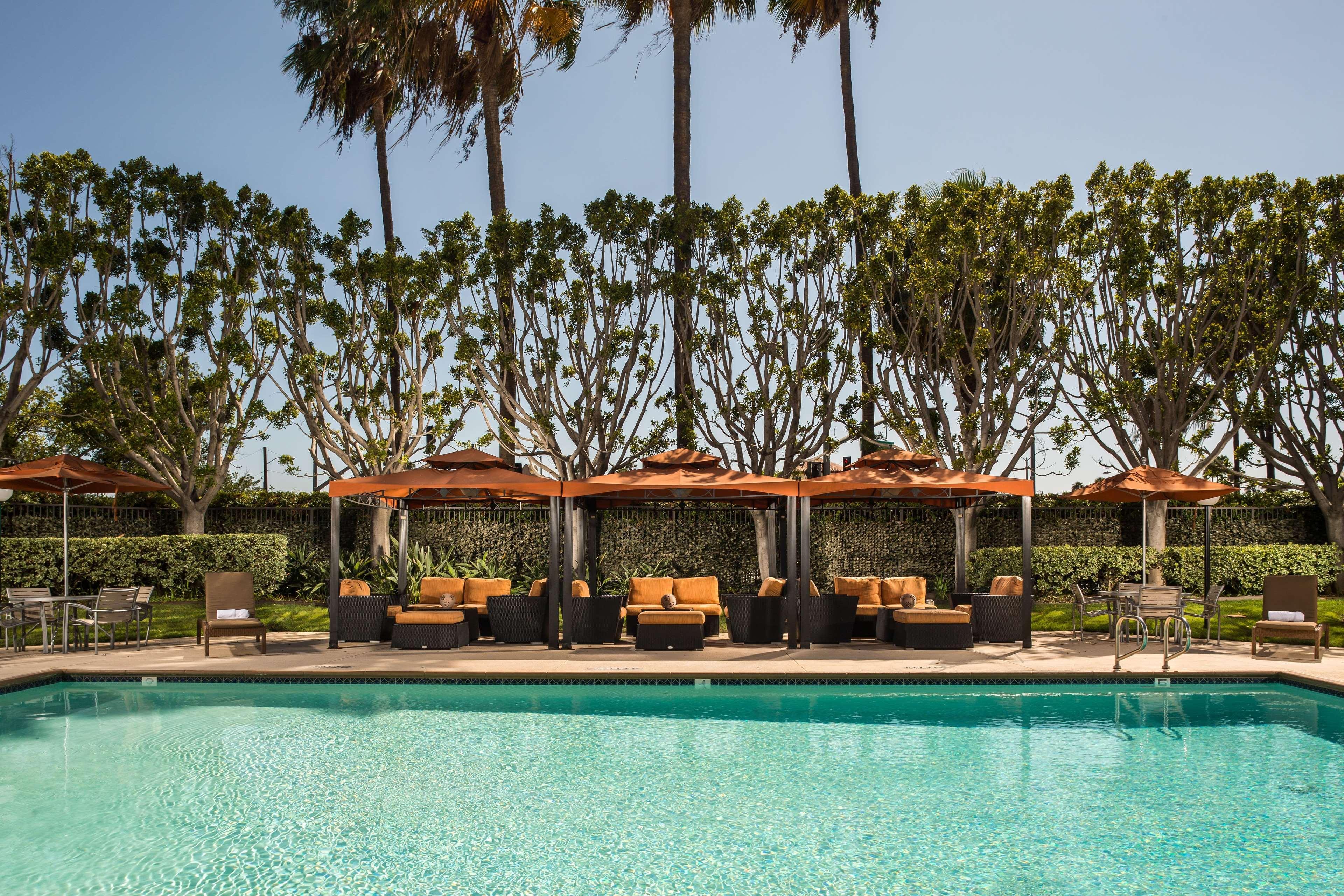 Hotel Doubletree By Hilton Carson Exterior foto